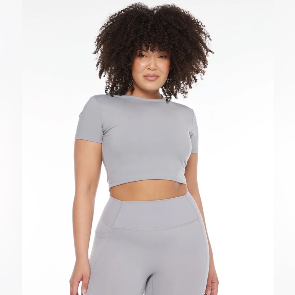 CSB Serenity Cropped Tee grey